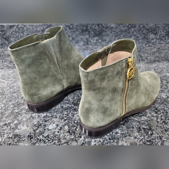 MICHAEL KORS Lainey Zip-Up Boots Padded Round Toe Logo Stretch Leather - Picture 7 of 13